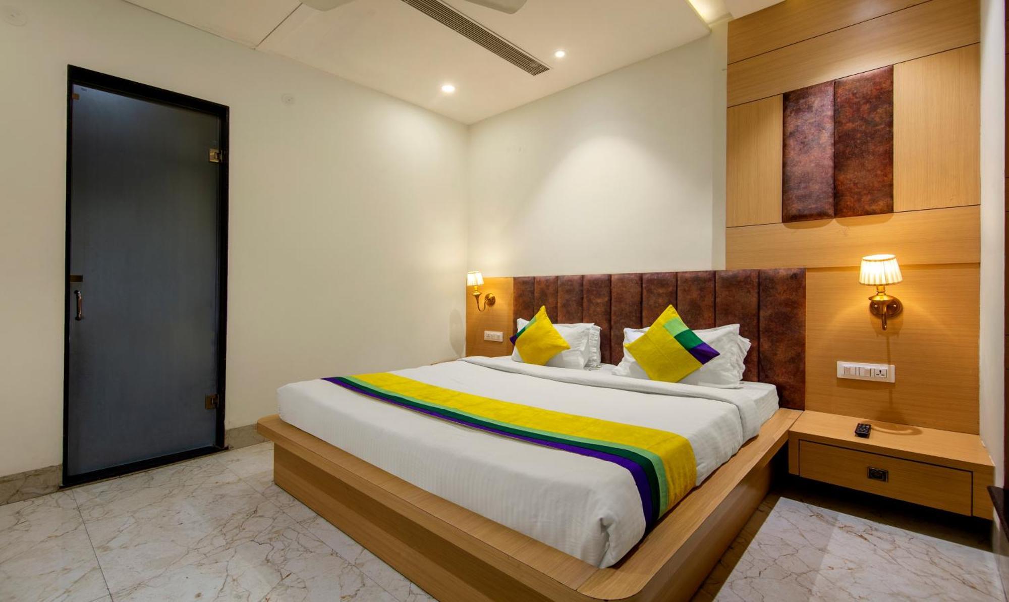 Itsy Hotels Sehdev Residency, Near Golden Temple Amritsar Eksteriør bilde